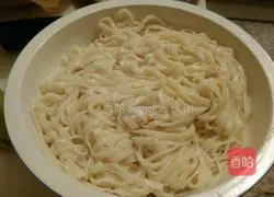 Illustration of how to make vegetarian fried noodles 9