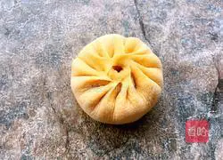 Chrysanthemum Illustration of how to wrap steamed buns 7