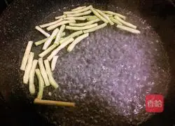 Illustration of cooking noodles 3