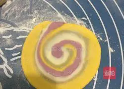 Illustration of how to make colorful threaded steamed buns 4