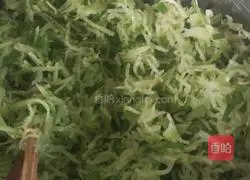 Illustration of how to make radish stuffed dumplings 4