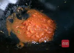 Illustration of how to make enhanced tomato noodles 2