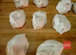 Illustration of how to make scallion pancake 4