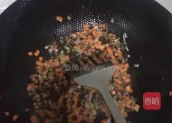 Pineapple Fried Rice Recipe Illustration 7