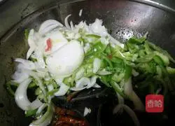 Illustration of how to make fried noodles 9