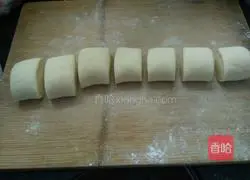 Illustration of how to make big steamed buns 4