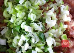 Illustration of how to make wontons 2