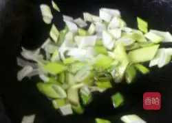 Fried rice with diced vegetables and soy sauce.Recipe 4