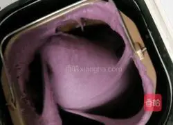 Purple sweet potato rose flower steamed buns are delicious! Illustration of how to do it 2