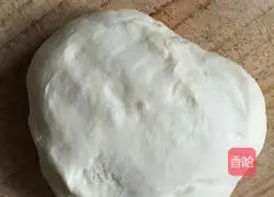 Illustration of how to cut steamed buns with a knife 6