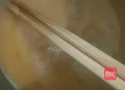 Illustration of how to make tomato and green pepper fried rice 3