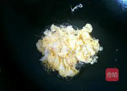 Illustration of how to make cabbage and bacon fried rice 7