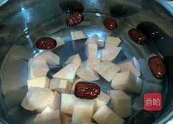 Illustration of how to make sweet potato and red date dumplings 3
