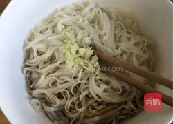 Illustration of how to make noodles 5