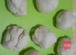 Illustration of how to make cabbage carotene buns 7