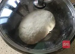 Illustration of how to make coriander stuffed dumplings 1