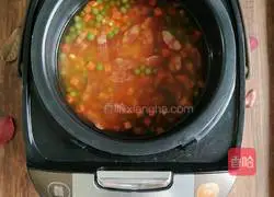 Illustration of how to make Cantonese sausage braised rice 5