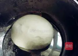 Illustration of how to make scallion oil and five-spice pancakes 1