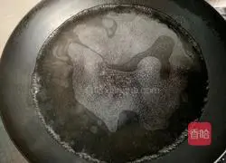 Illustration of how to make three-thread fried noodles 4