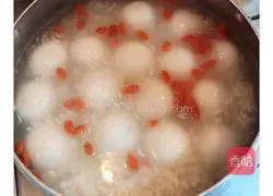 Illustration of how to make glutinous rice balls with sugar heart and eggs 6