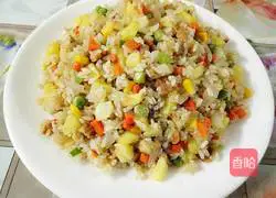 Pineapple Fried Rice Recipe Illustration 7