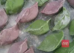 Illustration of how to make colorful dumplings 6