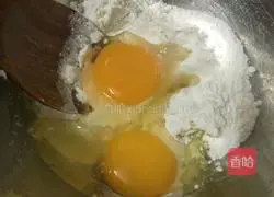 Illustration of how to make fried potato pancakes 9