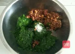 Alfalfa Pork Dumpling Filling Recipe Illustration 6