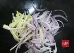 Illustration of how to make small fried noodles 5