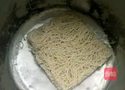 Tomato Illustration of how to make fried noodles 5