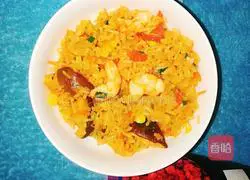 Illustration of how to make fried rice with mushrooms and shrimps 6