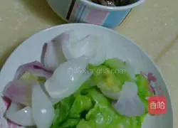 Illustration of how to make vegetable beef patties 9