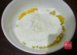 Illustration of how to make pumpkin, purple sweet potato and flowering steamed buns 6