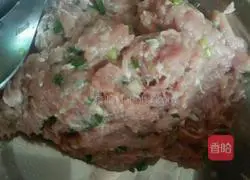 Illustration of how to make dumplings 1