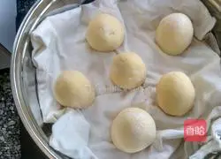 Illustration of how to make cornmeal steamed buns 9