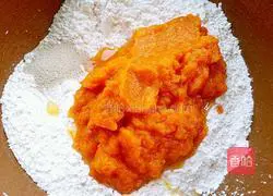 Minion Steamed Buns Recipe Illustration 3