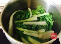 Pork Wonton Recipe Illustration 3