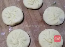 Illustration of how to make mini bean paste cake 8