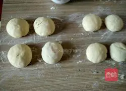 Illustration of how to make dough cakes 3