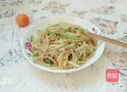 Illustration of home-style fried shredded pancakes 8