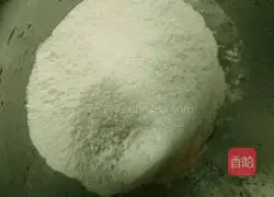 Hot buns Illustration of how to do it 1