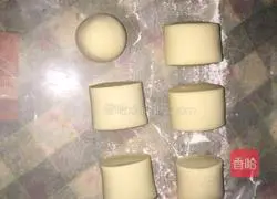 Illustration of how to make steamed buns 3