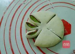 Illustration of how to make Sunflower Steamed Buns 13