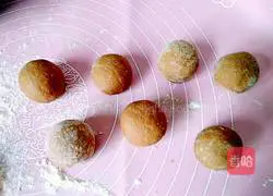 Chocolate Bear Buns Recipe Illustration 5