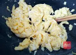 Illustration of how to make carotene dumpling filling 6