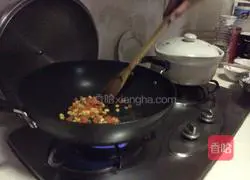 Seafood Fried Rice Recipe Illustration 4