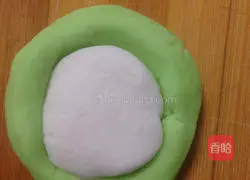 Illustration of how to make crystal cabbage steamed dumplings 16