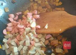 Illustration of how to make warm-sun fried rice in winter 6