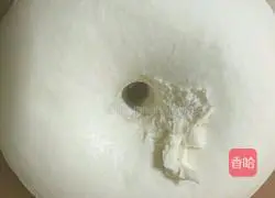 Illustration of how to make pork and green onion stuffed buns 2