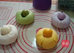 Illustration of how to make black sesame glutinous rice balls 10